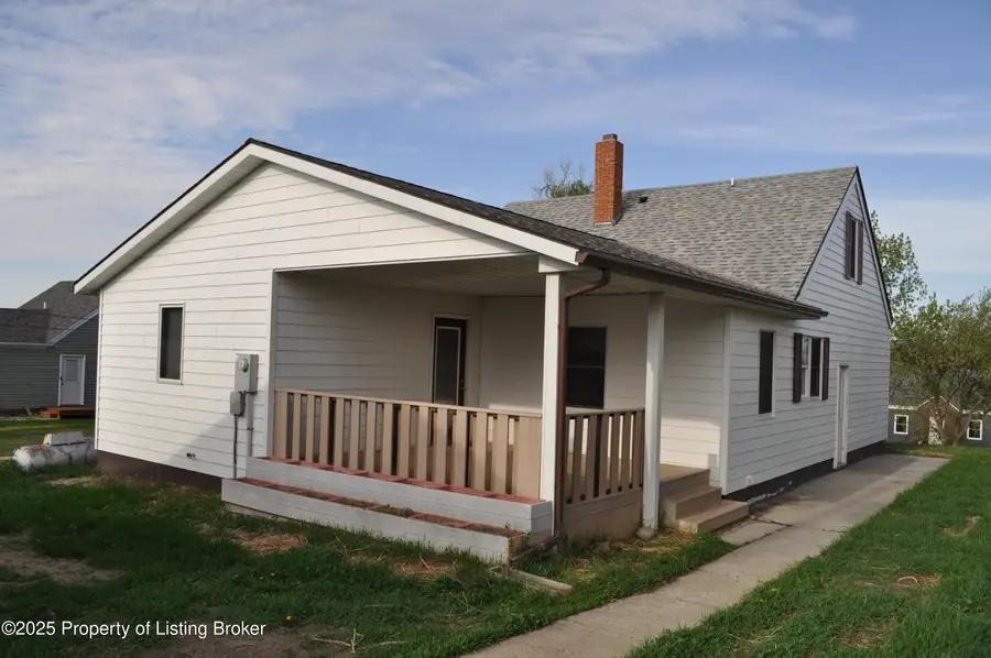 105 7th Avenue, Lemmon, SD 57638 - #2