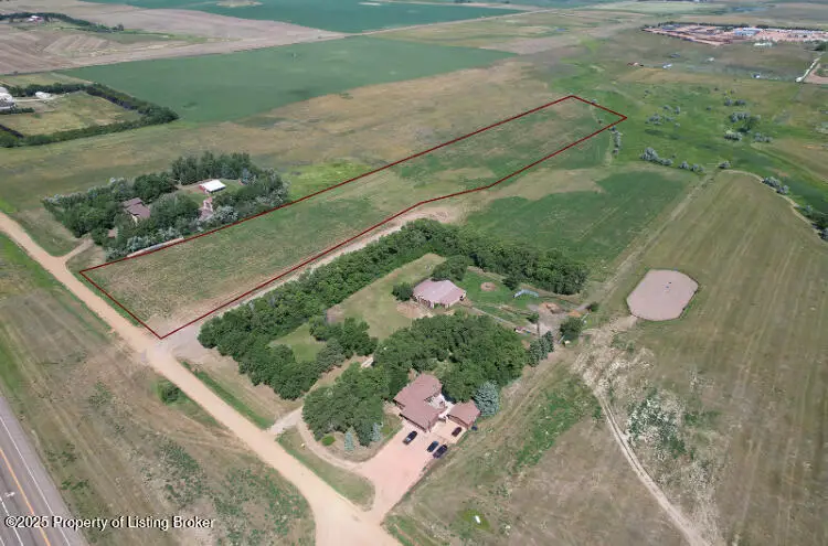 33rd Street, Dickinson, ND 58601 - #1