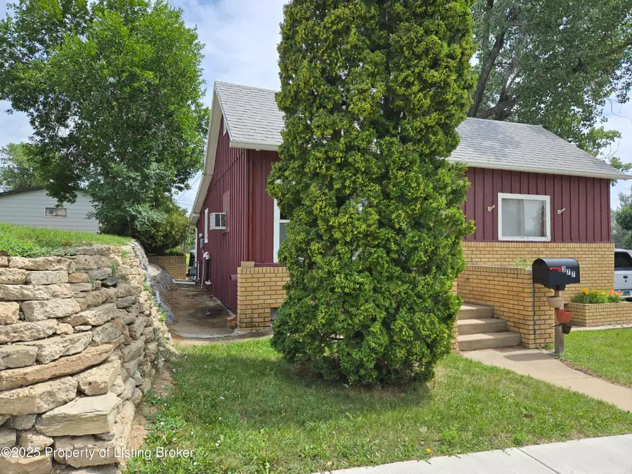 377 1st Avenue, Dickinson, ND 58601 - #2
