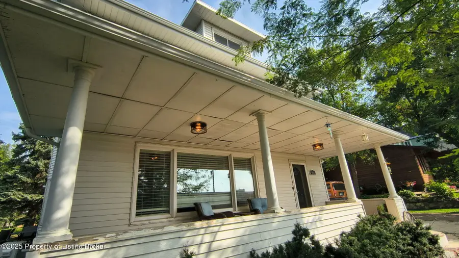 604 2nd Avenue, Hettinger, ND 58639 - #2