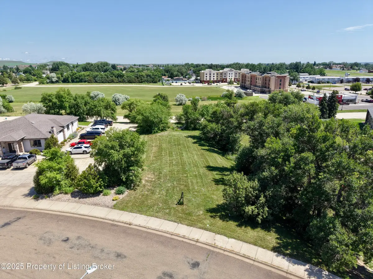Western Drive, Dickinson, ND 58601 - #1