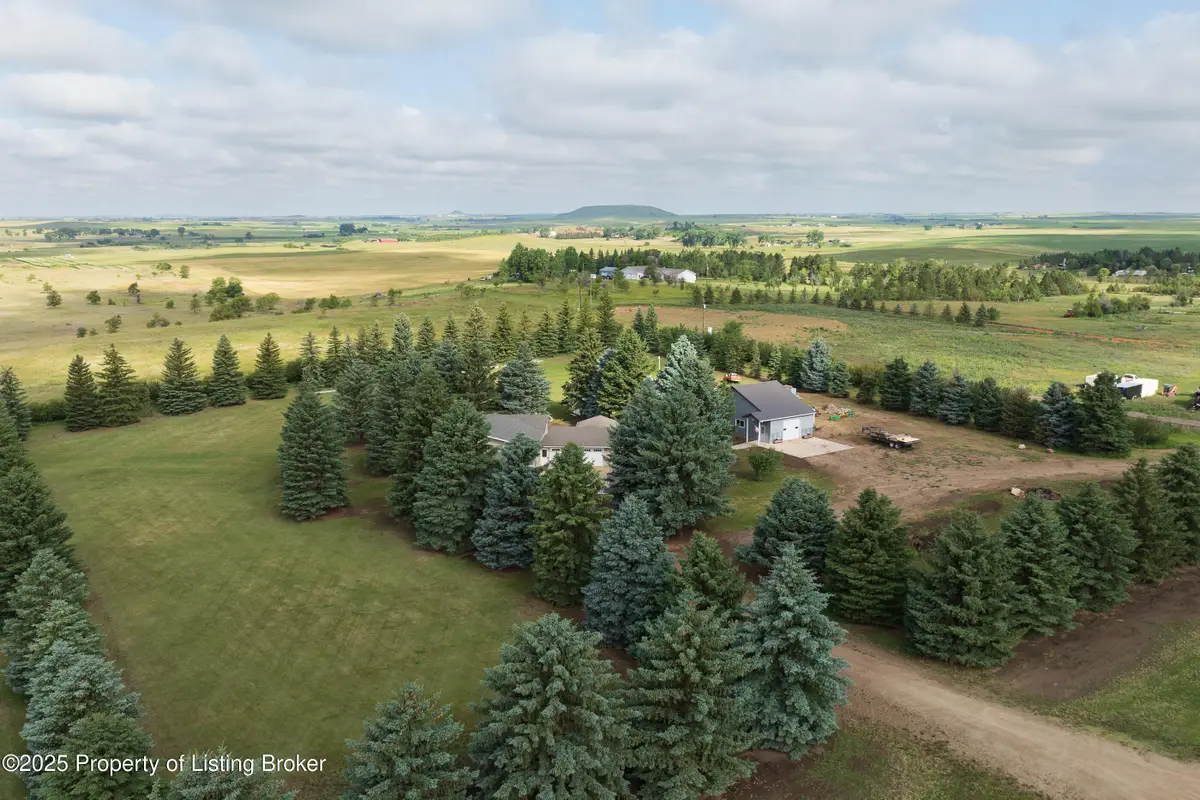 3251 104t Avenue, Dickinson, ND 58601 - #1