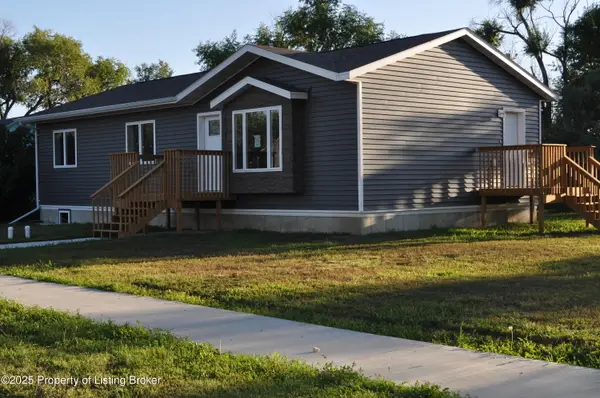 805 1st Avenue, Lemmon, SD 57638