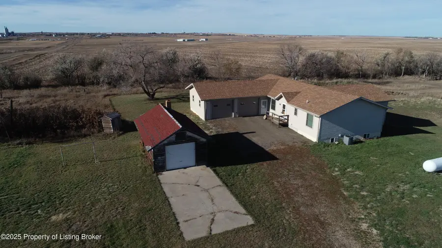 16711 Old Hwy 10, Beach, ND 58621 - #3