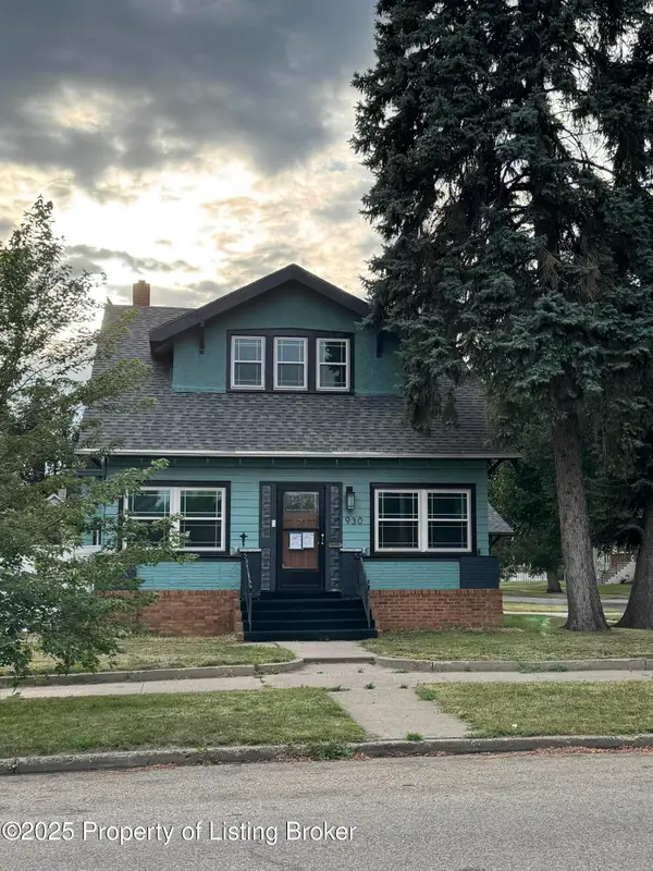 930 N 6th Street, Bismarck, ND 58501