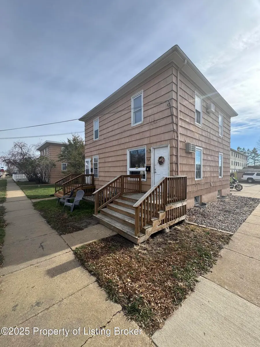 536 550 1st Street E, Dickinson, ND 58601 - Image #3