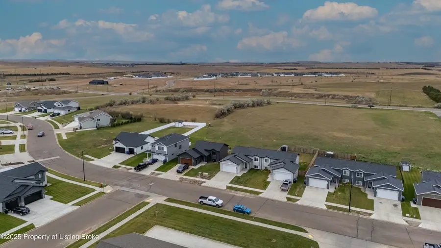 3451 Calvin Drive, Dickinson, ND 58601 - Image #3