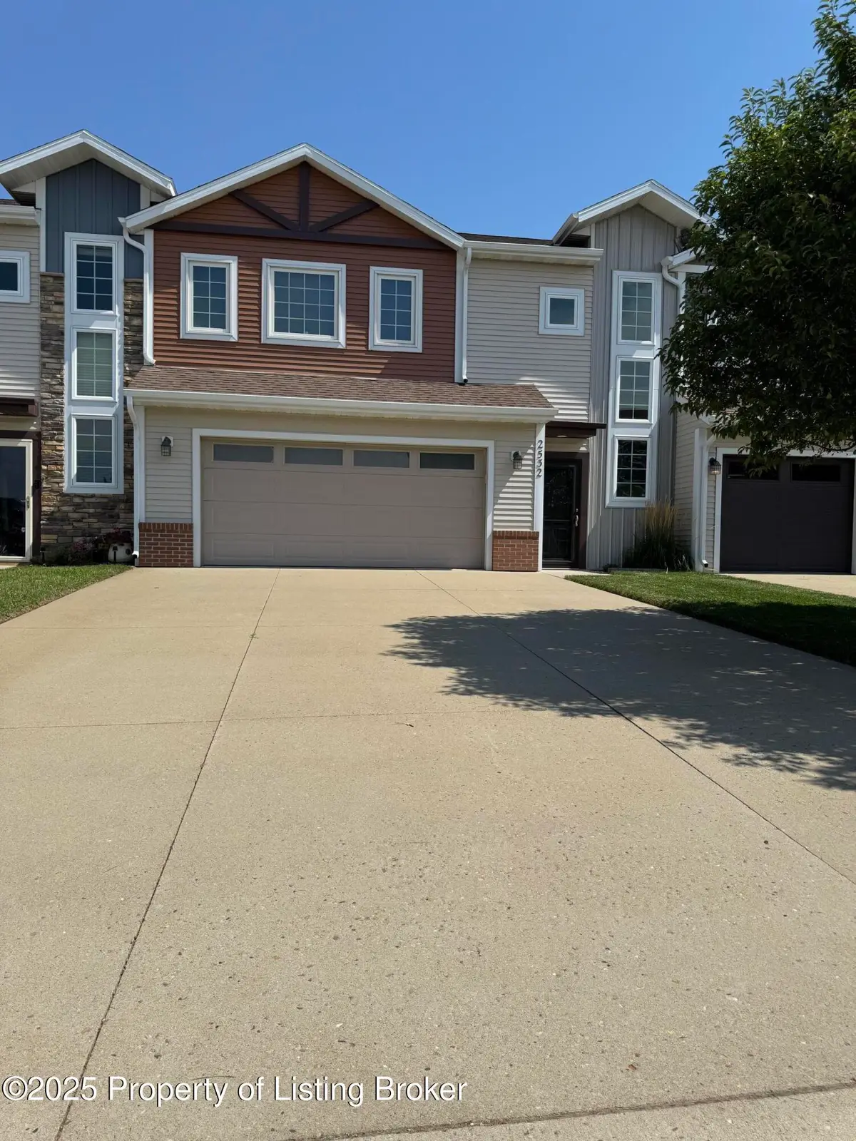 2532 Dakota Boulevard, Dickinson, ND 58601 - Image #1