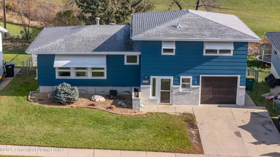 1827 Marian Drive, Bismarck, ND 58501 - Image #2