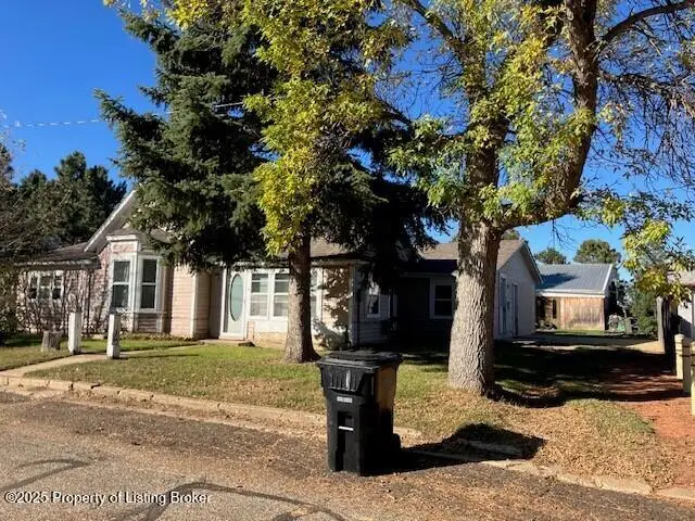 209 4th Street W, Taylor, ND 58656 - Image #2