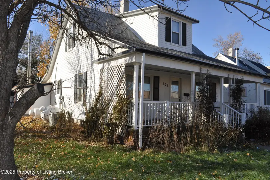 209 3rd Avenue W, Lemmon, SD 57638 - Image #2