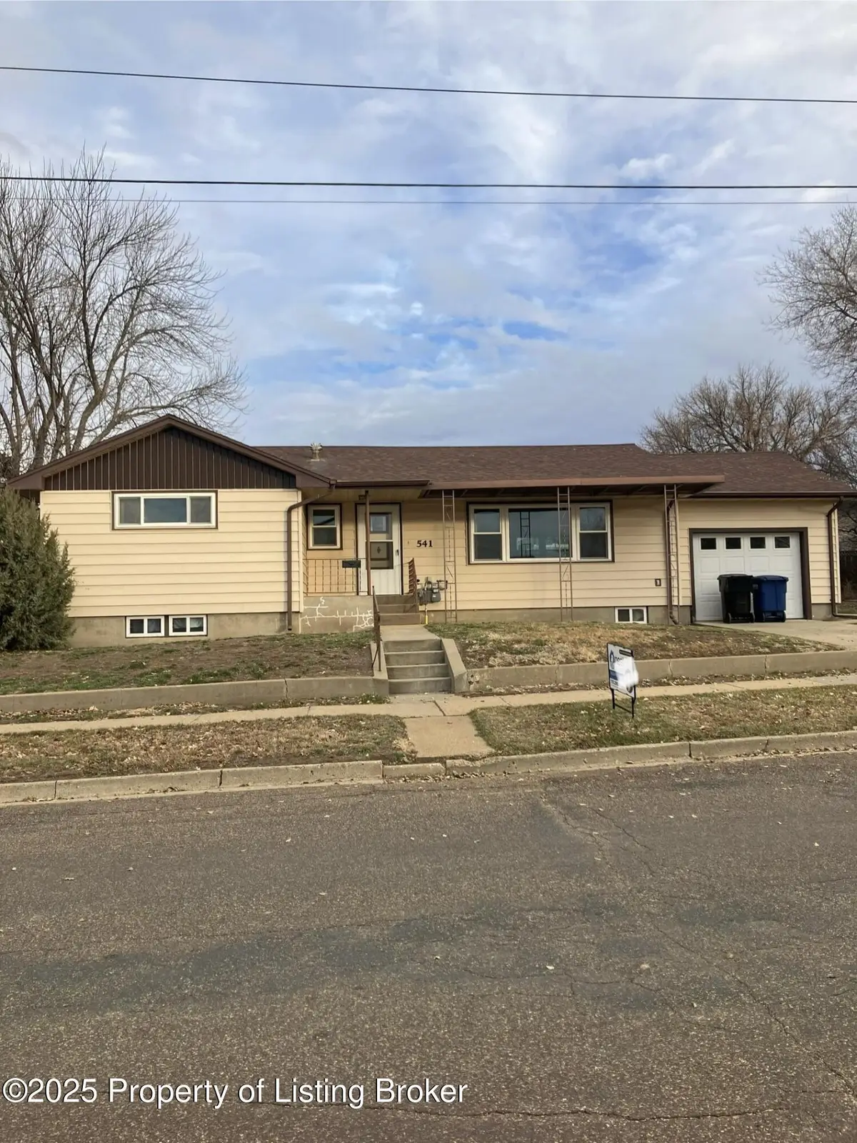 541 2nd Street E, Dickinson, ND 58601 - Image #1