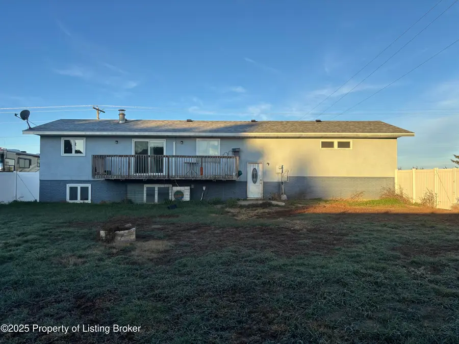 906 N Airport Road, Hettinger, ND 58639 - Image #3