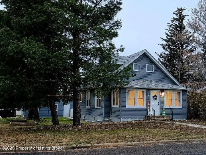 201 6th Avenue Nw, Bowman, ND 58623 - Image #3