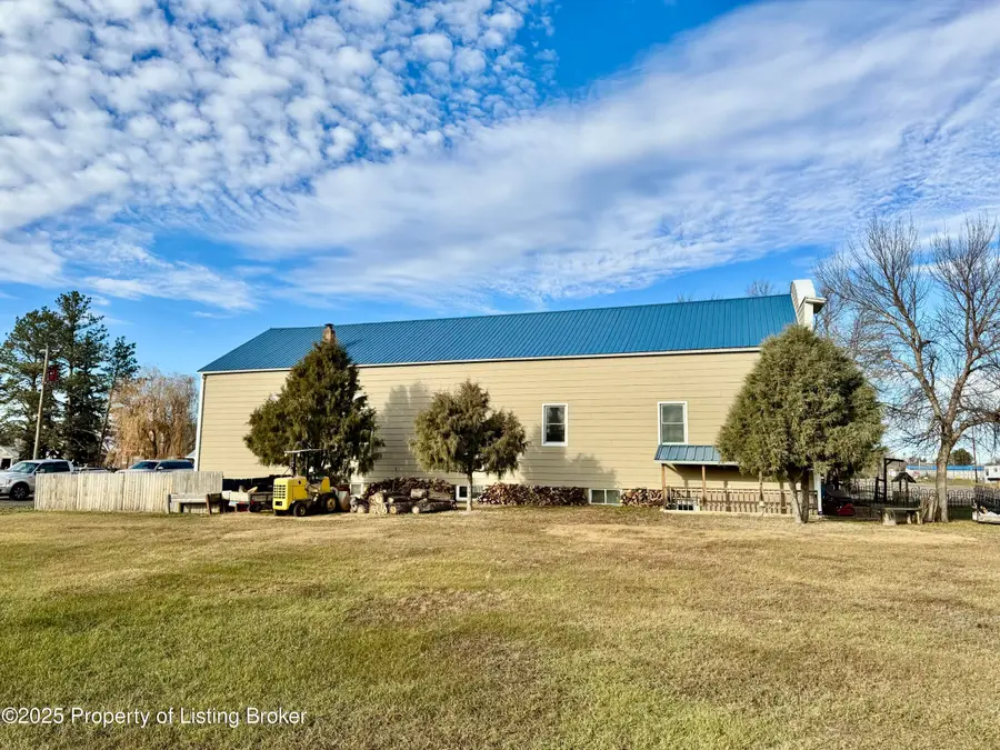 58 Central Avenue N, Dunn Center, ND 58626 - Image #3