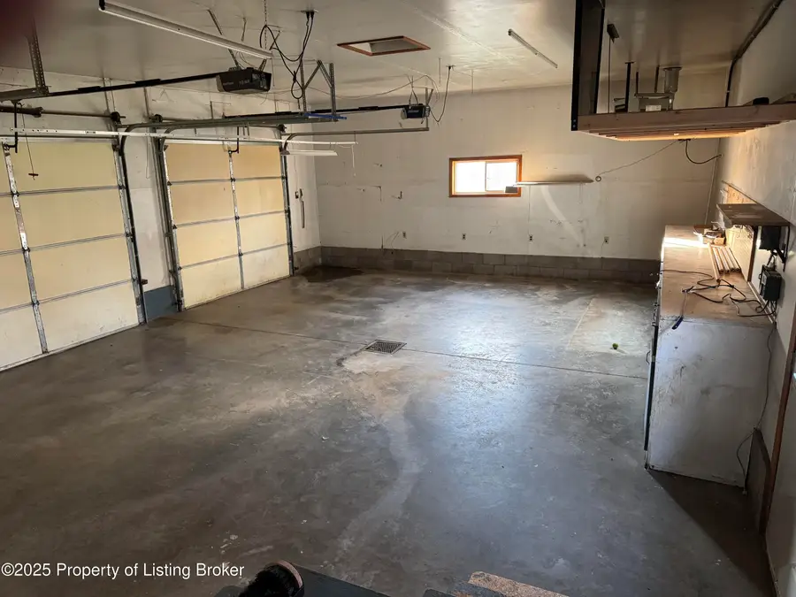 816 4th Avenue E, New England, ND 58647 - Image #3