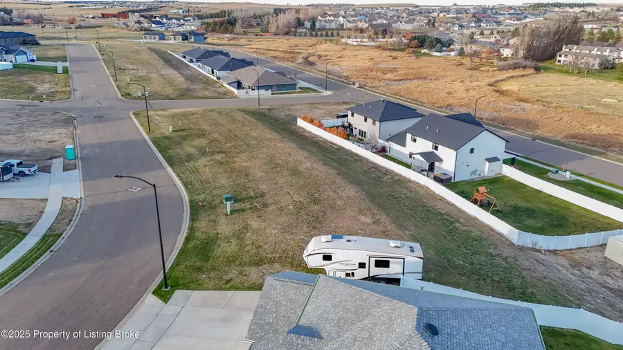1814 Sunrise Drive, Dickinson, ND 58601 - Image #3