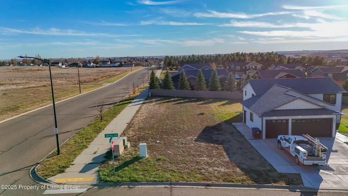 1037 Jerry Lane, Dickinson, ND 58601 - Image #1