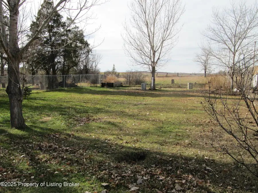 279 1st Avenue Nw, Beach, ND 58621 - Image #3