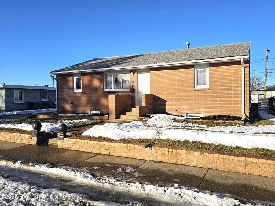 1454 2nd Street S, Dickinson, ND 58601 - Image #3