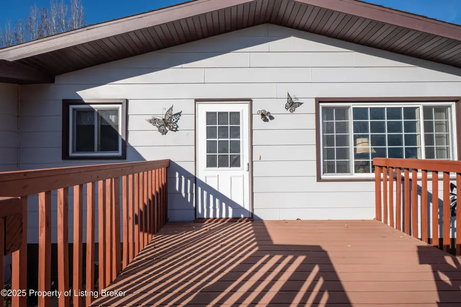 759 8th Avenue E, Dickinson, ND 58601 - Image #2