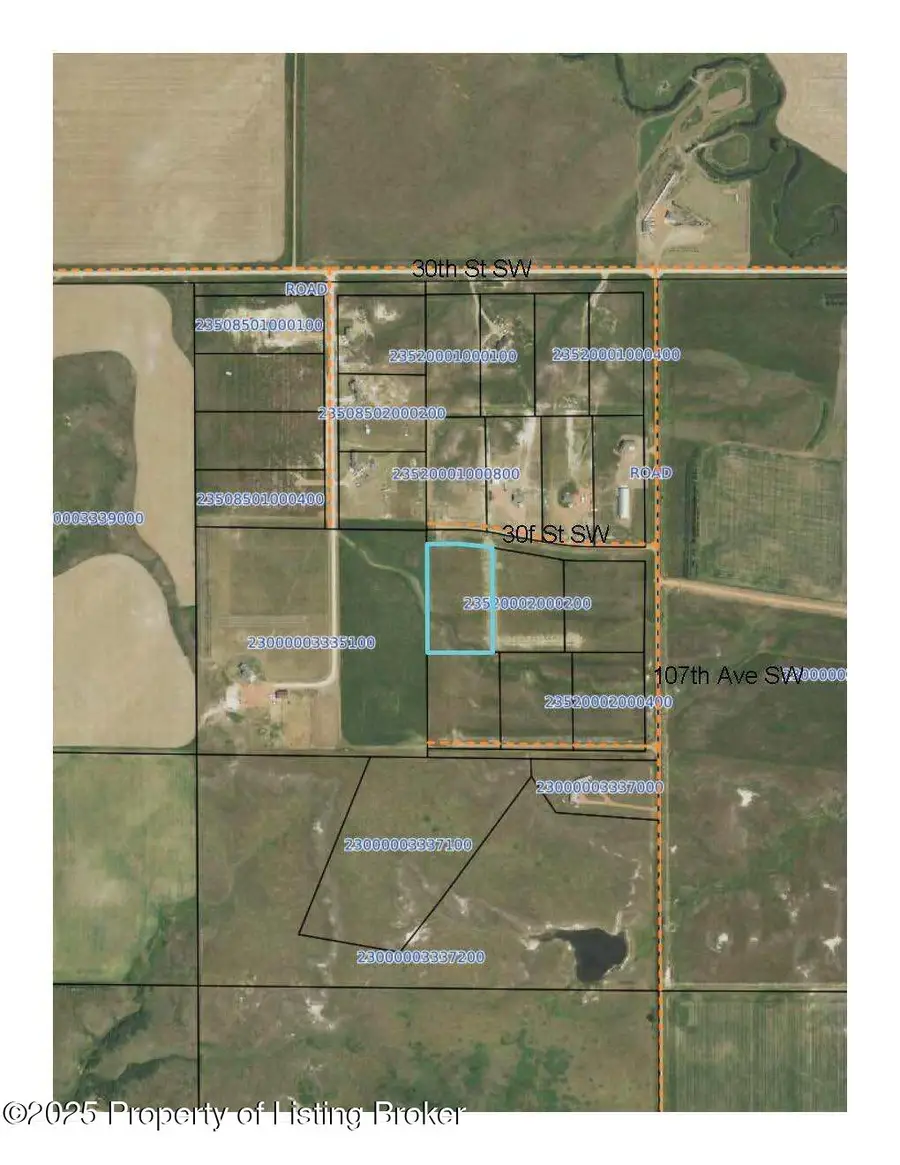 30f Street Sw, Dickinson, ND 58601 - Image #2