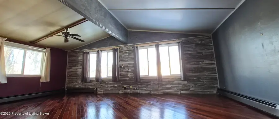 445 10th Street E, Dickinson, ND 58601 - Image #3