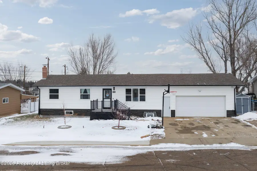 1163 Lincoln Street, Dickinson, ND 58601 - Image #2