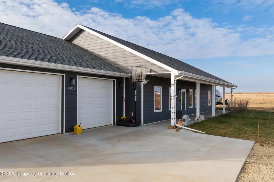 10720 30f Street, Dickinson, ND 58601 - #2