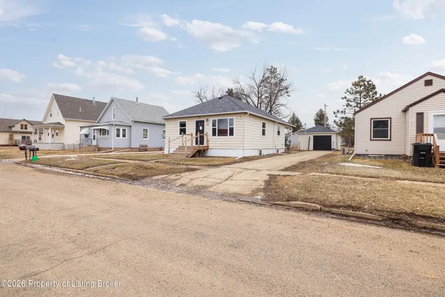 121 4th Street, Richardton, ND 58652 - #2
