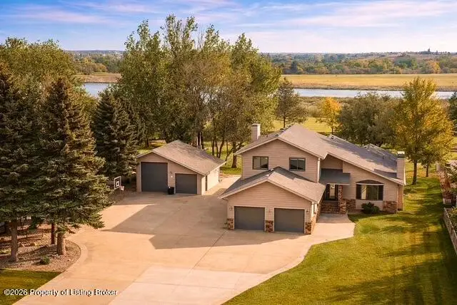 705 30th Avenue, Dickinson, ND 58601 - #1