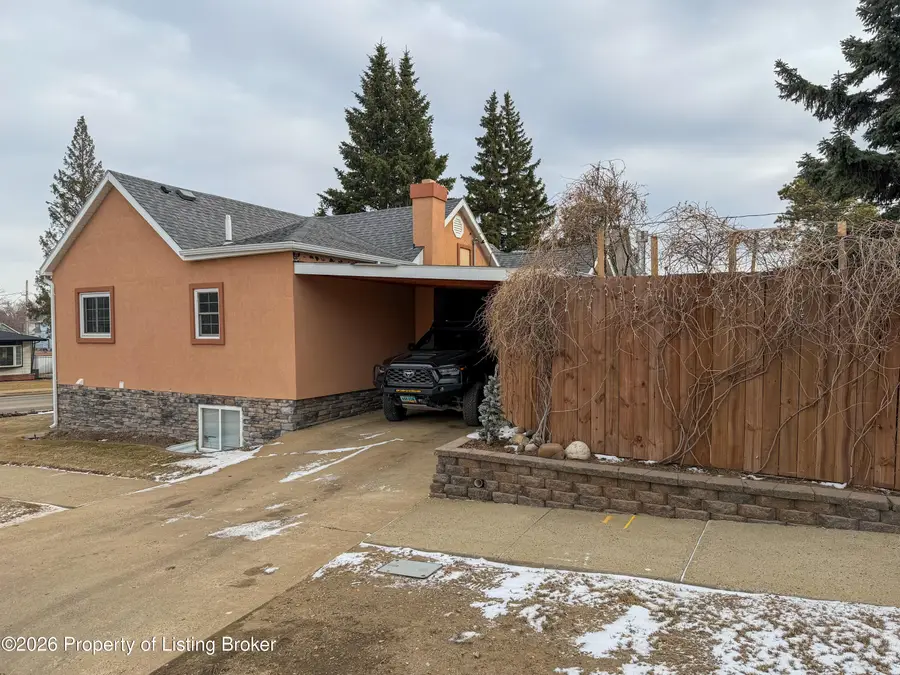 645 3rd Avenue, Dickinson, ND 58601 - #3
