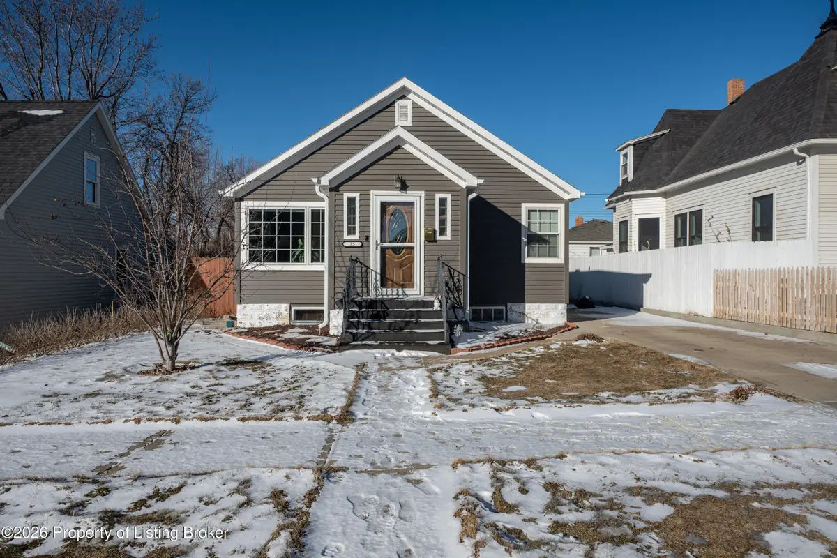 35 6th Avenue, Dickinson, ND 58601 - #1