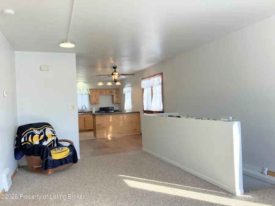 202 2nd Avenue, Hazen, ND 58545 - #2