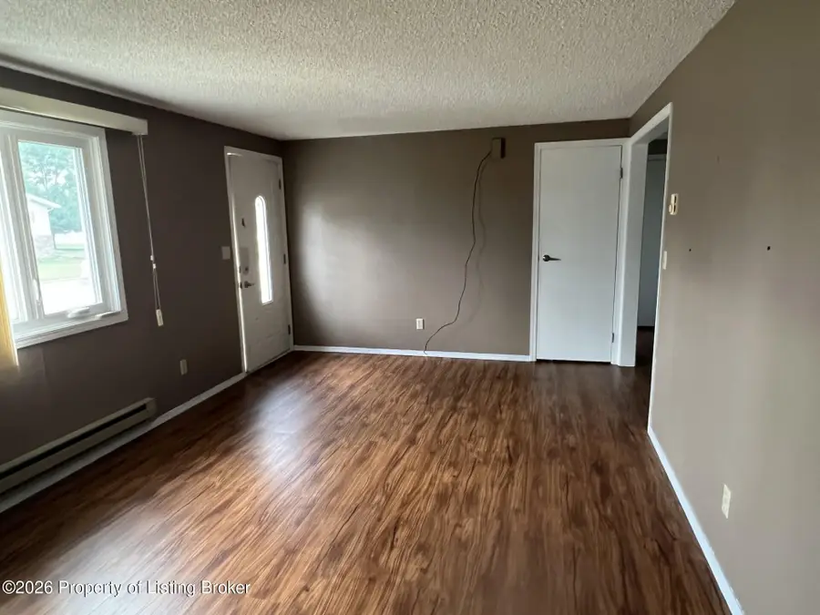 1607 Central Avenue, Beulah, ND 58523 - #2