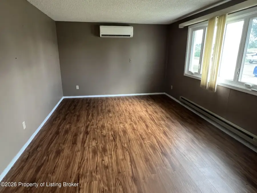 1607 Central Avenue, Beulah, ND 58523 - #3