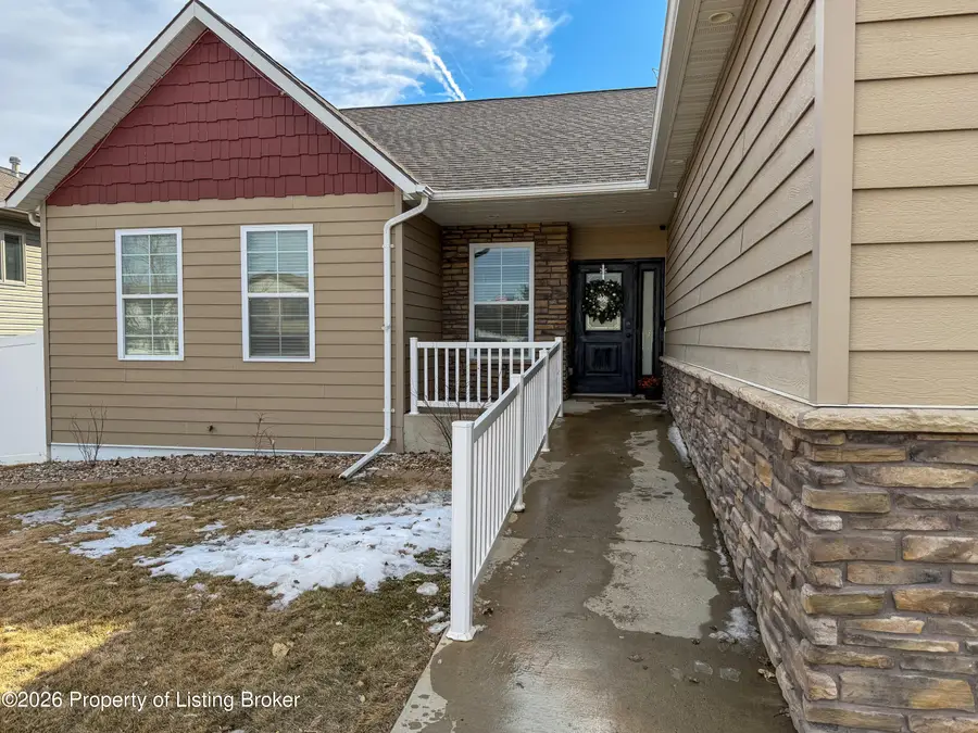 648 13th Street, Dickinson, ND 58601 - #2