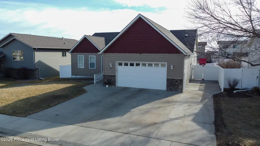 648 13th Street, Dickinson, ND 58601 - #3