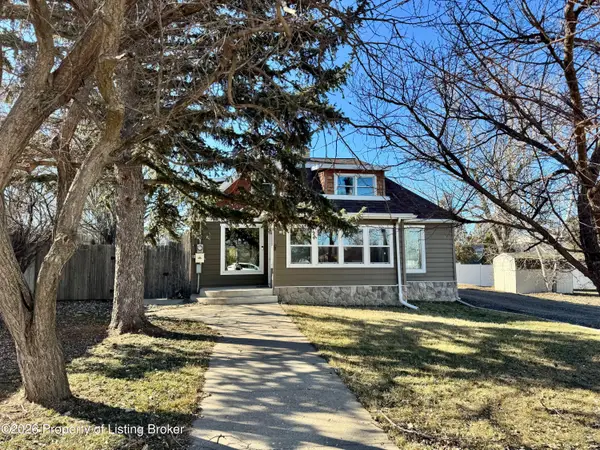 59 4th Avenue, Beach, ND 58621