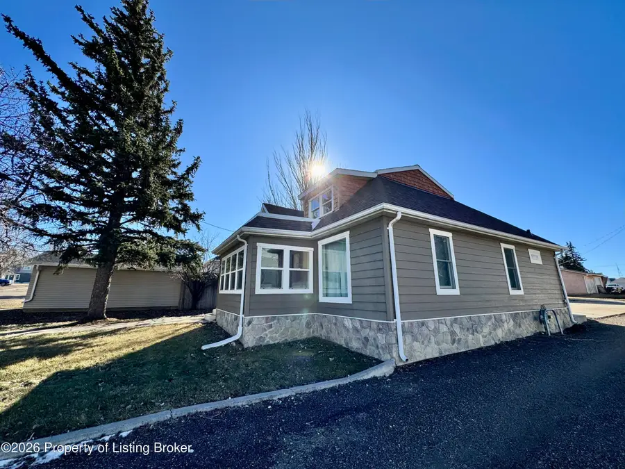 59 4th Avenue, Beach, ND 58621 - #2
