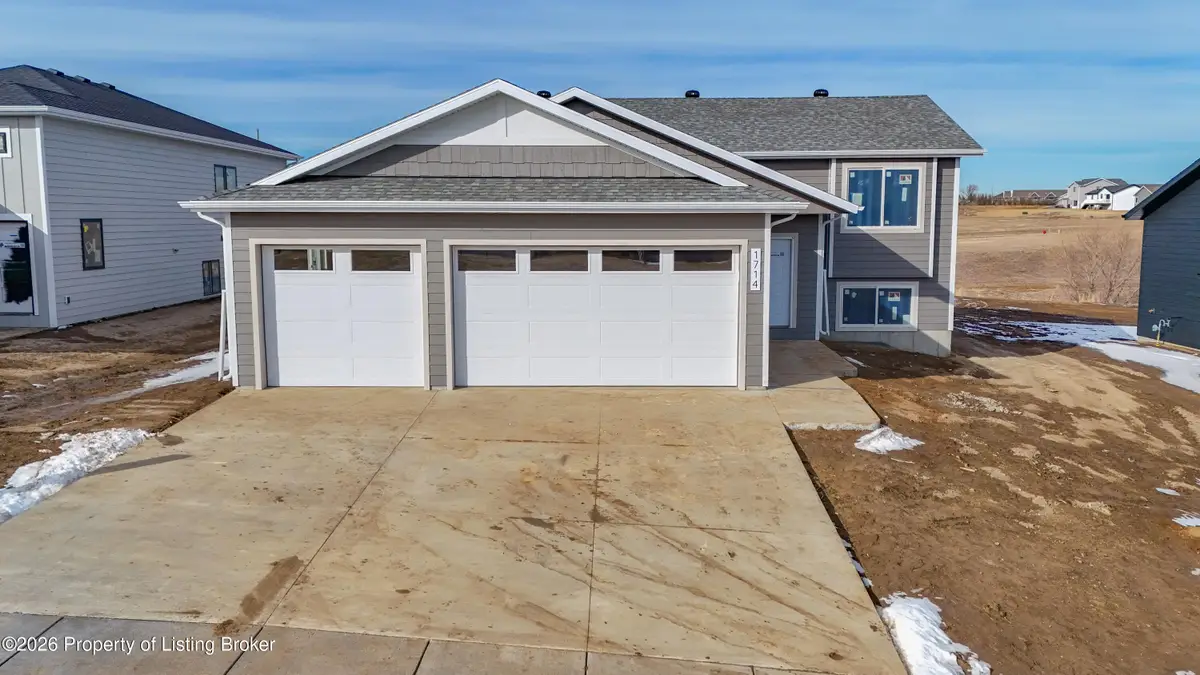 1714 Marilyn Way, Dickinson, ND 58601 - #1