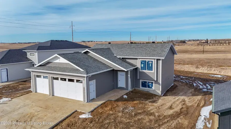 1714 Marilyn Way, Dickinson, ND 58601 - #2