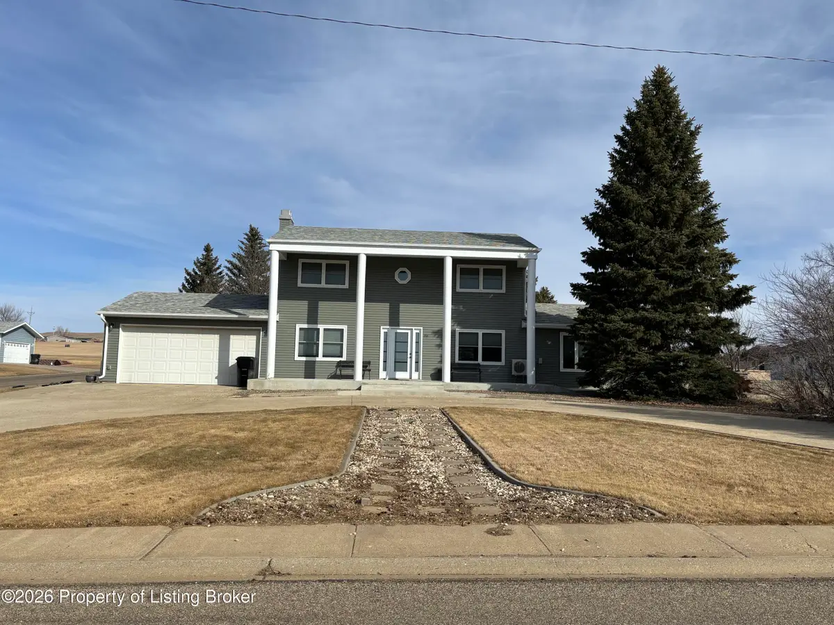 816 3rd Street, Hettinger, ND 58639 - #1