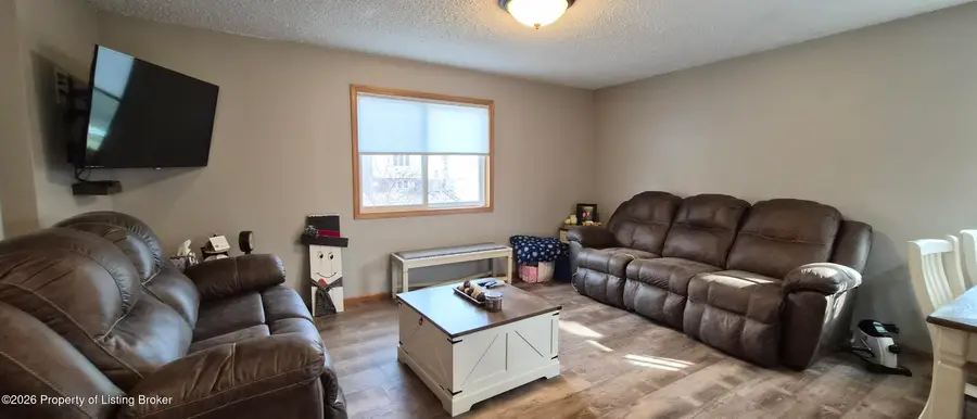 1667 2nd Avenue, Dickinson, ND 58601 - #2