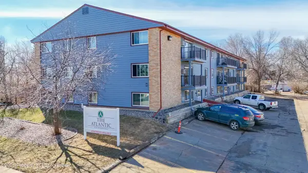 127 8th Avenue, Dickinson, ND 58601