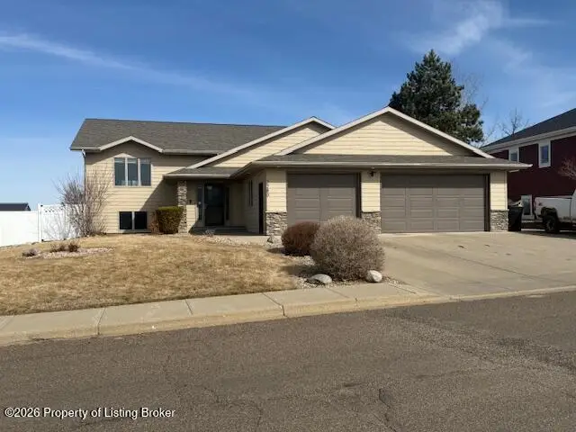 2280 5th Street, Dickinson, ND 58601 - #1