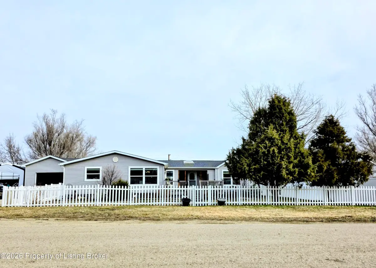 519 1st Avenue, Wibaux, MT 59353 - #1