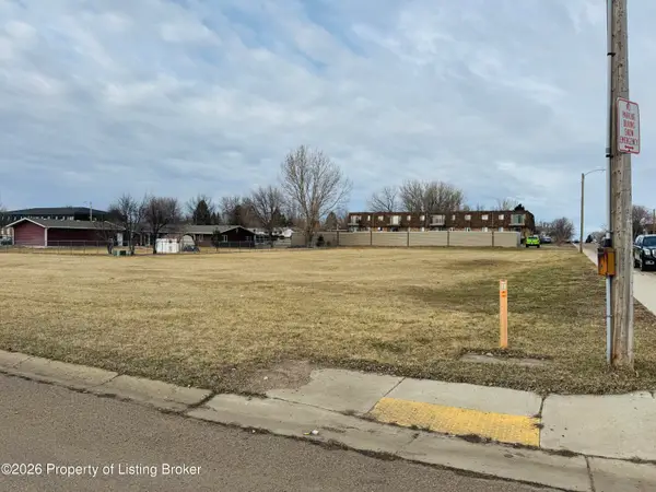 24th Street, Dickinson, ND 58601