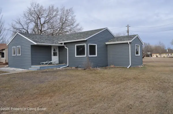 708 5th Avenue, Lemmon, SD 57638