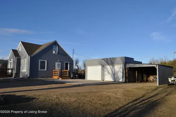204 7th Avenue, Lemmon, SD 57638